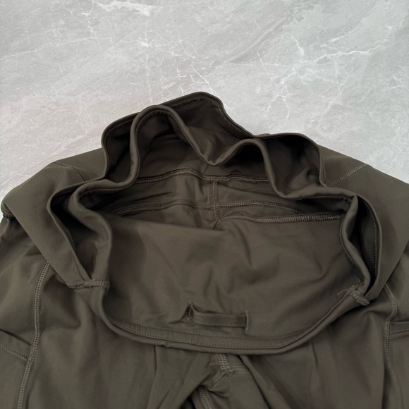 Women’s Lululemon Fast & Free Crop II Nulux 19" Leggings With Pockets Size 6 - Picture 11 of 16